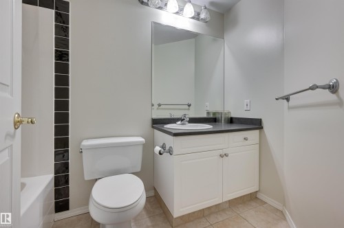 501 9708 110 Street, Edmonton, AB - Indoor Photo Showing Bathroom