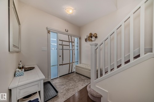 3503 Goodridge Bay Nw, Edmonton, AB - Indoor Photo Showing Other Room