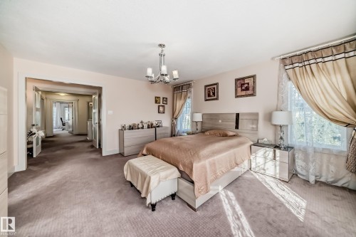 3503 Goodridge Bay Nw, Edmonton, AB - Indoor Photo Showing Bedroom