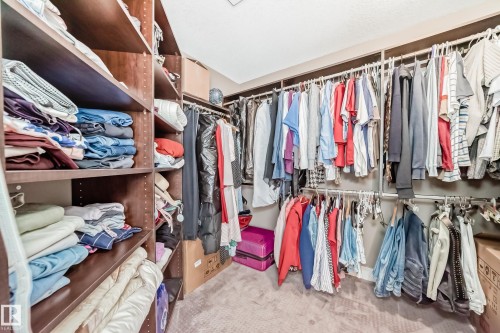 3503 Goodridge Bay Nw, Edmonton, AB - Indoor With Storage