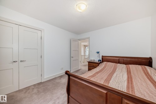 3503 Goodridge Bay Nw, Edmonton, AB - Indoor Photo Showing Bedroom