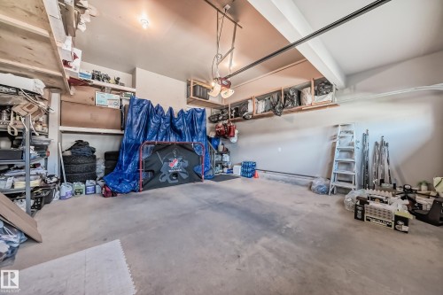 3503 Goodridge Bay Nw, Edmonton, AB - Indoor Photo Showing Garage