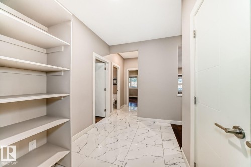 10 Legacy Terrace, St. Albert, AB - Indoor With Storage