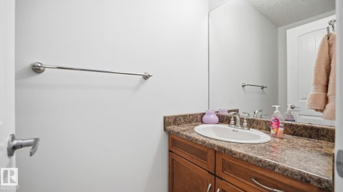 14903 109 Avenue, Edmonton, AB - Indoor Photo Showing Bathroom