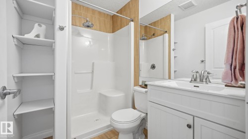 14903 109 Avenue, Edmonton, AB - Indoor Photo Showing Bathroom