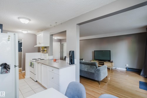 106 11217 103 Avenue, Edmonton, AB - Indoor