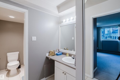 106 11217 103 Avenue, Edmonton, AB - Indoor Photo Showing Bathroom