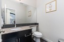 36 1720 Garnett Point(E), Edmonton, AB  - Indoor Photo Showing Bathroom 