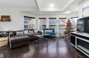 36 1720 Garnett Point(E), Edmonton, AB  - Indoor Photo Showing Living Room 