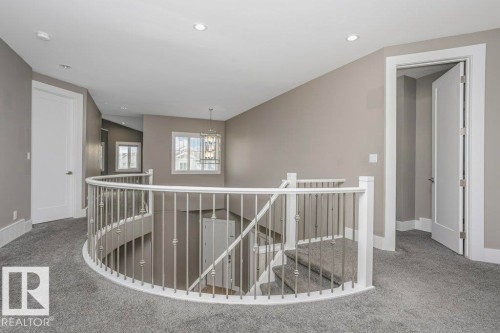 2453 Ashcraft Crescent, Edmonton, AB - Indoor Photo Showing Other Room