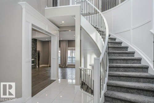 2453 Ashcraft Crescent, Edmonton, AB - Indoor Photo Showing Other Room