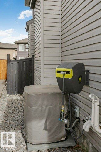 2453 Ashcraft Crescent, Edmonton, AB - Outdoor With Exterior