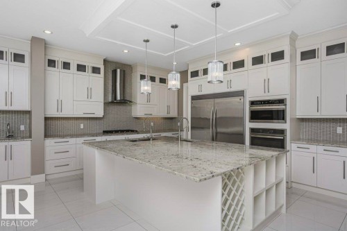 2453 Ashcraft Crescent, Edmonton, AB - Indoor Photo Showing Kitchen With Upgraded Kitchen
