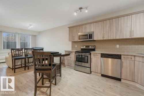 11840B 122 Street, Edmonton, AB - Indoor Photo Showing Kitchen