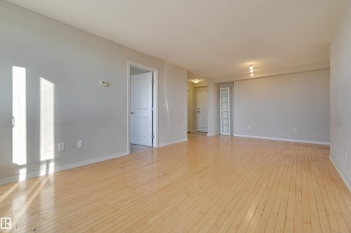 1807 10303 105 Street, Edmonton, AB - Indoor Photo Showing Other Room