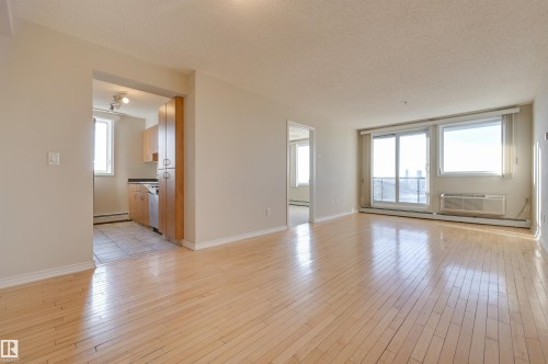 1807 10303 105 Street, Edmonton, AB - Indoor