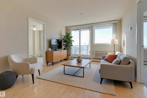 1807 10303 105 Street, Edmonton, AB - Indoor Photo Showing Living Room