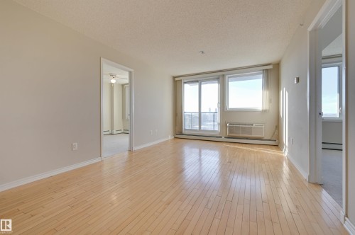 1807 10303 105 Street, Edmonton, AB - Indoor Photo Showing Other Room