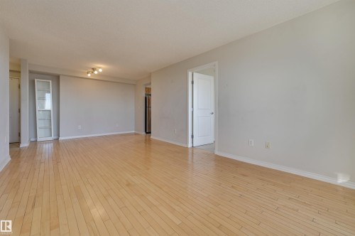 1807 10303 105 Street, Edmonton, AB - Indoor Photo Showing Other Room