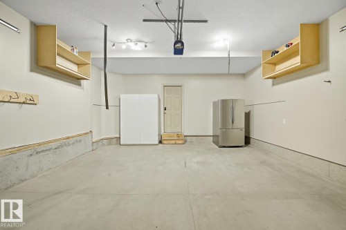 3411 Macneil Link, Edmonton, AB - Indoor