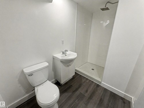 5510 Railway Avenue, Glendon, AB - Indoor Photo Showing Bathroom