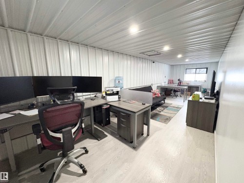 5510 Railway Avenue, Glendon, AB - Indoor Photo Showing Office