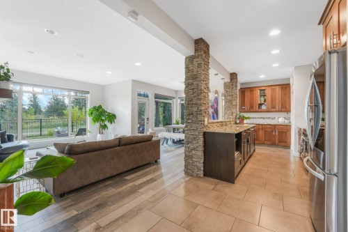 2441 Bowen Wynd, Edmonton, AB - Indoor