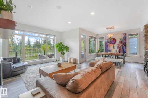 2441 Bowen Wynd, Edmonton, AB - Indoor Photo Showing Living Room