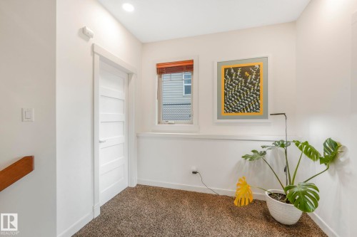 2441 Bowen Wynd, Edmonton, AB - Indoor Photo Showing Other Room