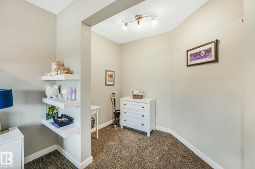 2441 Bowen Wynd, Edmonton, AB - Indoor