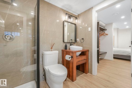 2441 Bowen Wynd, Edmonton, AB - Indoor Photo Showing Bathroom