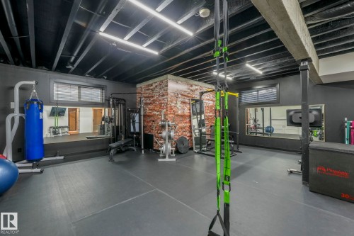 2441 Bowen Wynd, Edmonton, AB - Indoor