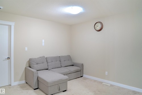 7627 Creighton, Edmonton, AB - Indoor