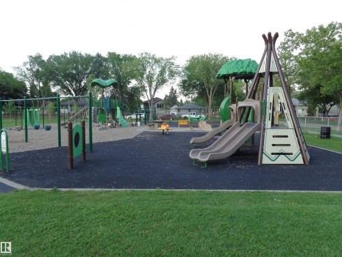 12430 85 Street, Edmonton, AB - Outdoor