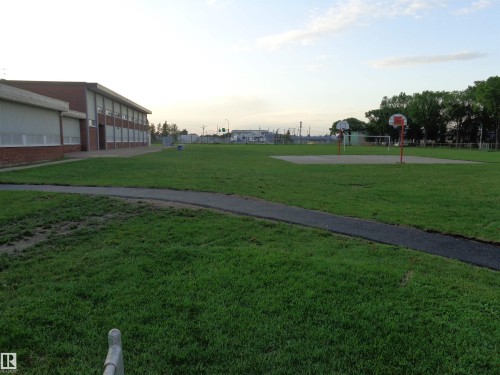 12430 85 Street, Edmonton, AB - Outdoor