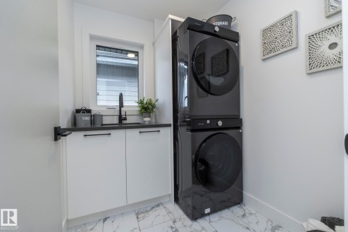 4541 Knight Wynd, Edmonton, AB - Indoor Photo Showing Laundry Room