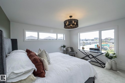 4541 Knight Wynd, Edmonton, AB - Indoor Photo Showing Bedroom