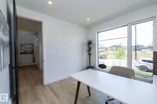 4541 Knight Wynd, Edmonton, AB - Indoor Photo Showing Other Room