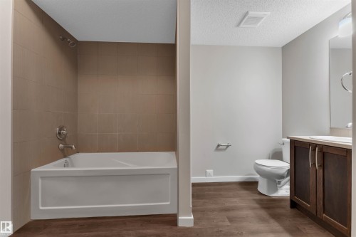 3650 13 Street, Edmonton, AB - Indoor Photo Showing Bathroom
