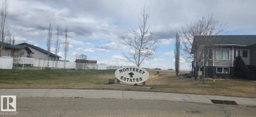 24 Monterey Estates, Wetaskiwin, AB 