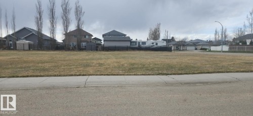 24 Monterey Estates, Wetaskiwin, AB 