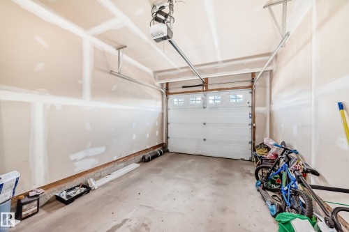1717 Hammond Crescent Nw, Edmonton, AB - Indoor Photo Showing Garage