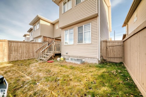 1717 Hammond Crescent Nw, Edmonton, AB - Outdoor With Exterior