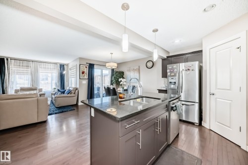 1717 Hammond Crescent Nw, Edmonton, AB - Indoor Photo Showing Kitchen With Stainless Steel Kitchen With Double Sink