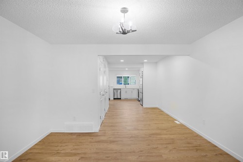 2031 210 Street, Edmonton, AB - Indoor Photo Showing Other Room