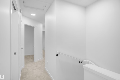 2031 210 Street, Edmonton, AB - Indoor Photo Showing Other Room
