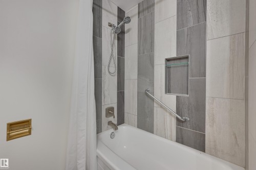 9648 74 Street Nw, Edmonton, AB - Indoor Photo Showing Bathroom