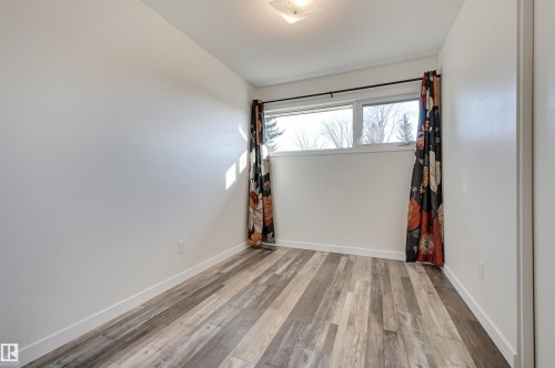 9648 74 Street Nw, Edmonton, AB - Indoor Photo Showing Other Room