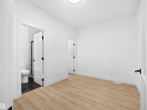 6811 171 Avenue, Edmonton, AB - Indoor Photo Showing Other Room