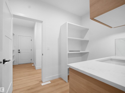 6811 171 Avenue, Edmonton, AB - Indoor